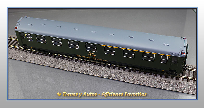 Coche pasajeros Serie 5000 AAB-5024  Clase 1ª y 2ª - Renfe